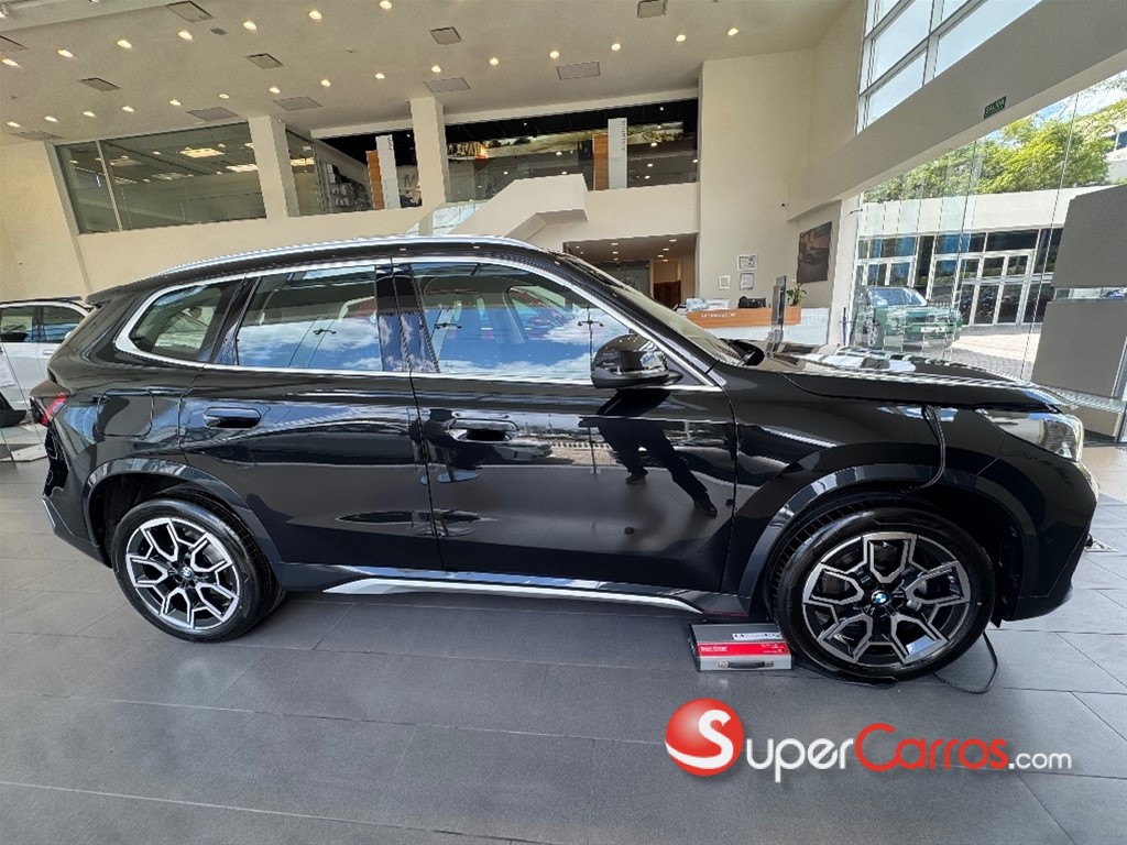 2026 BMW X 1 1.8i S DRIVE — foto 4 / 12