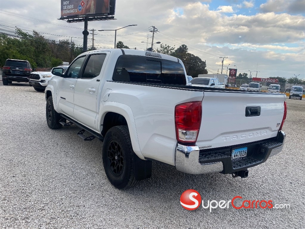 2019 Toyota Tacoma SR5 — foto 6 / 10