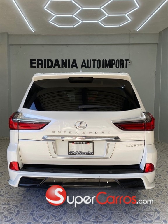 2017 Lexus LX 570 Sport — foto 3 / 8