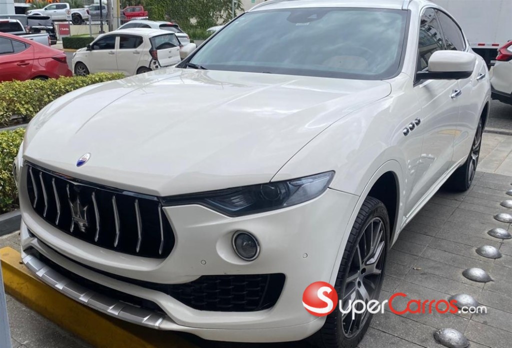 2017 Maserati Levante Luxury