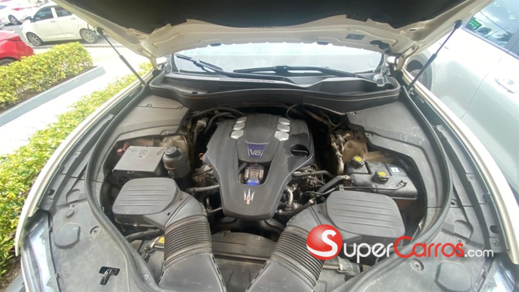 2017 Maserati Levante Luxury — foto 9 / 12