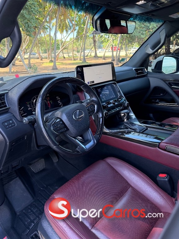 2024 Lexus LX 600 — foto 6 / 10