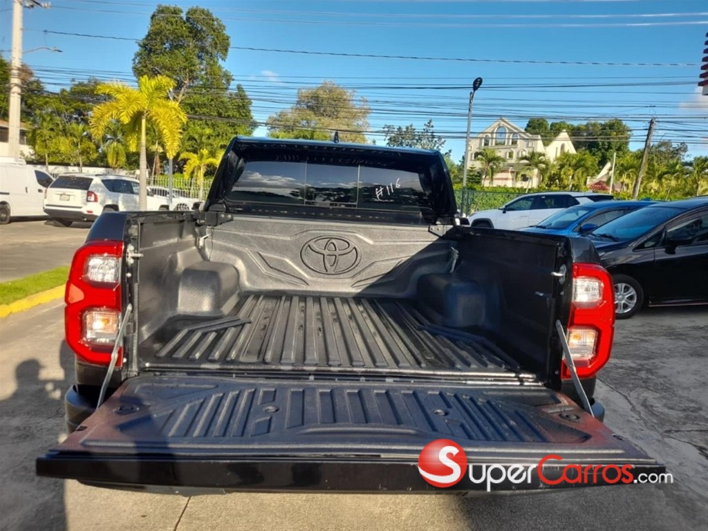 2024 Toyota Hilux GR Sport — foto 11 / 12