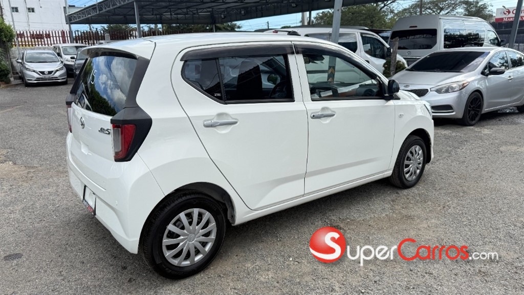 2021 Daihatsu Mira — foto 3 / 12
