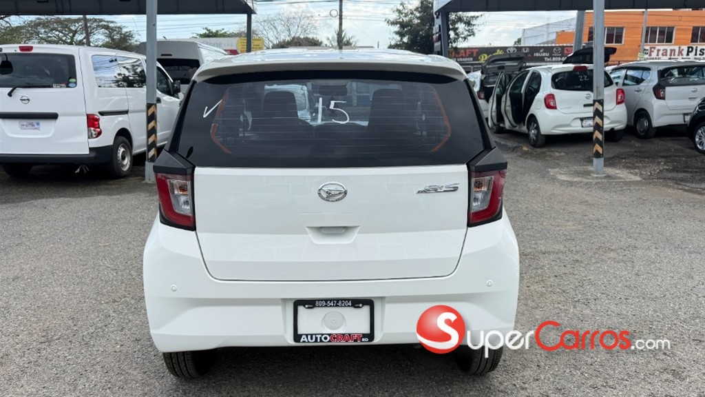 2021 Daihatsu Mira — foto 5 / 12