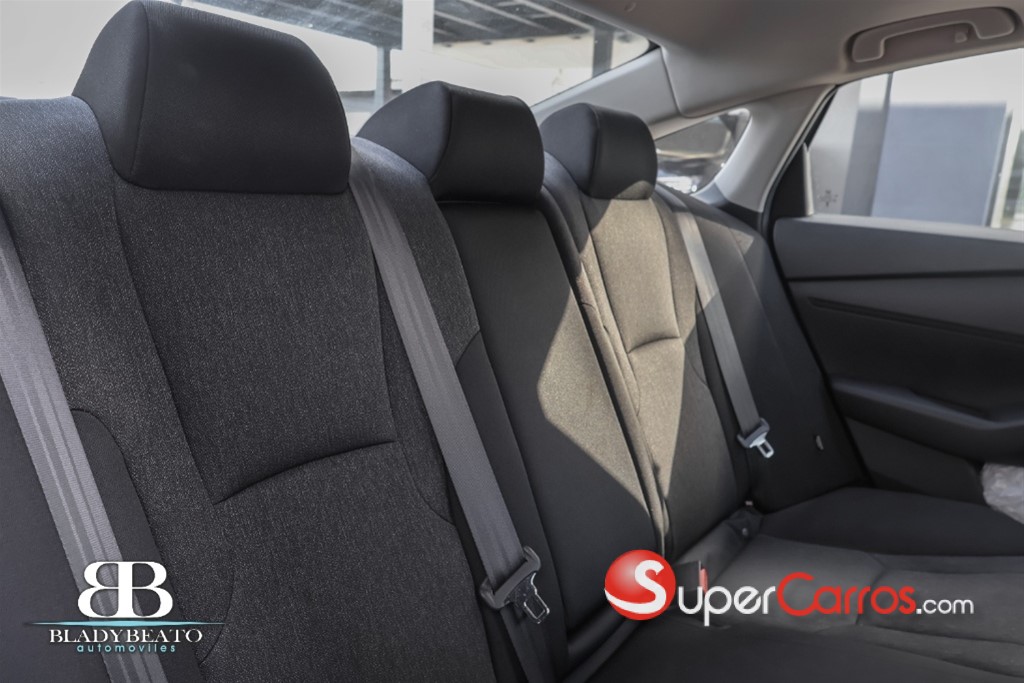 2024 Honda Accord EX — foto 5 / 12
