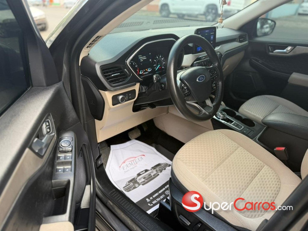 2020 Ford Escape SE Ecoboost — foto 9 / 11