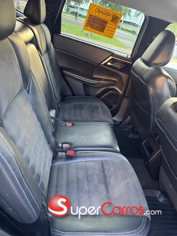 2022 Mitsubishi Motors Outlander Limited — foto 6 / 8