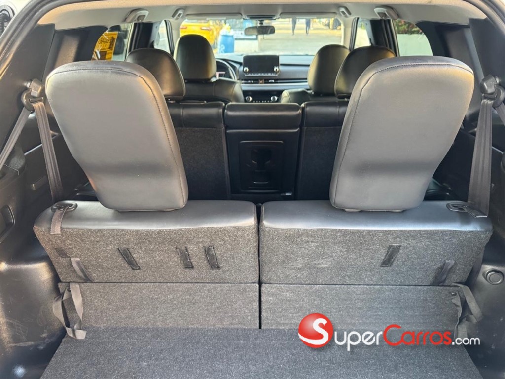 2022 Mitsubishi Motors Outlander Limited — foto 7 / 8