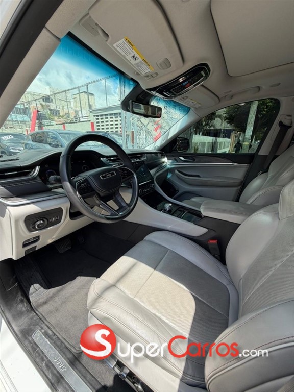 2021 Jeep Grand Cherokee Overland — foto 5 / 10