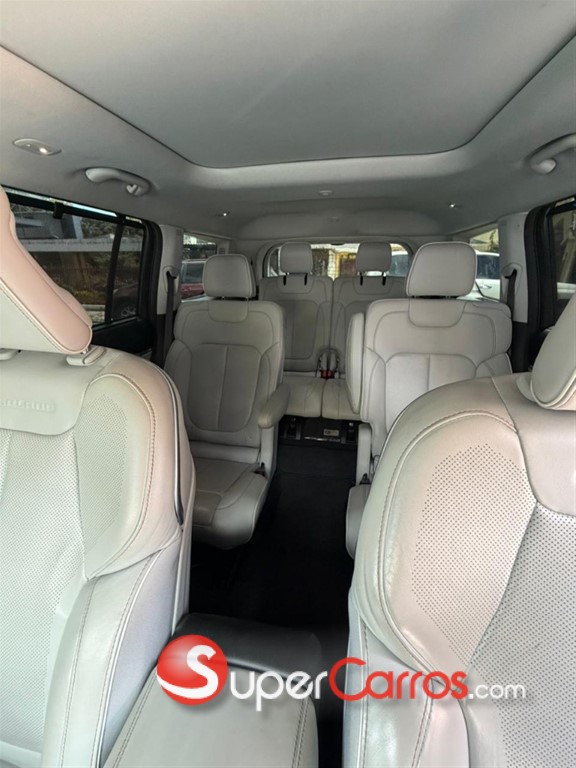 2021 Jeep Grand Cherokee Overland — foto 6 / 10
