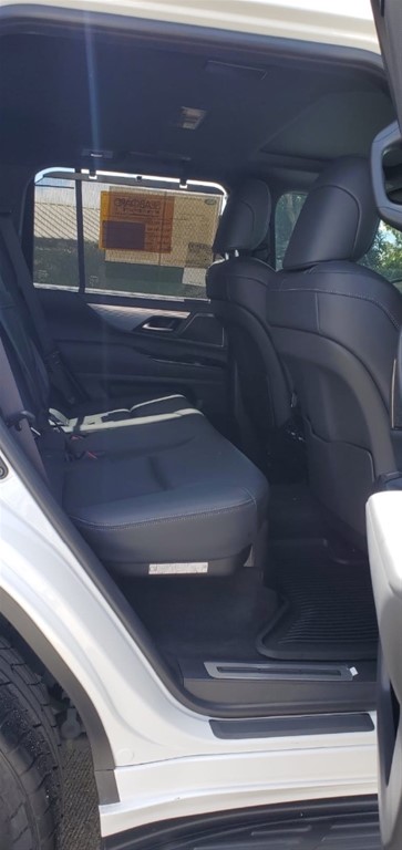 2024 Lexus LX 600 F Sport — foto 10 / 11