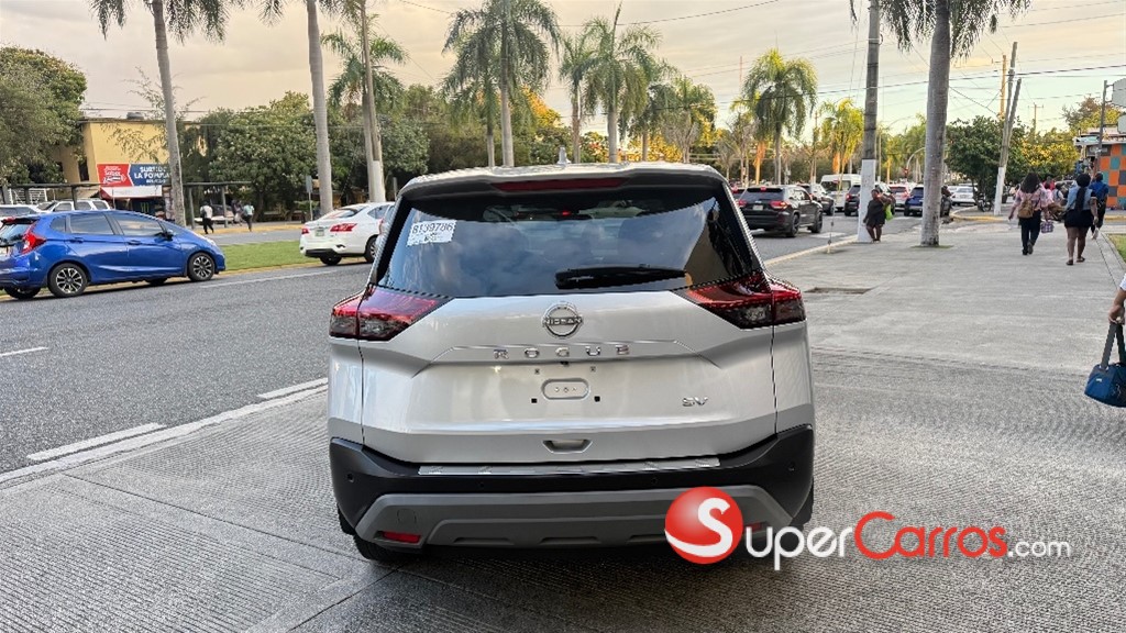 2022 Nissan Rogue SV FULL — foto 9 / 10