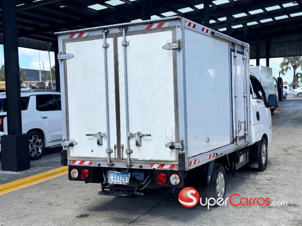 2016 Kia Bongo III — foto 4 / 9