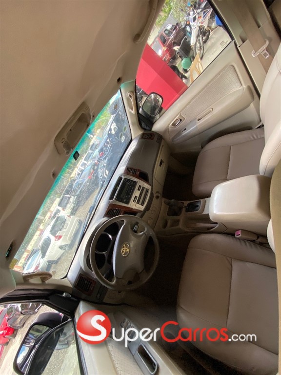 2008 Toyota Fortuner — foto 4 / 8