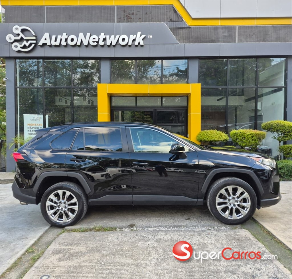 2021 Toyota RAV4 LE — foto 5 / 12