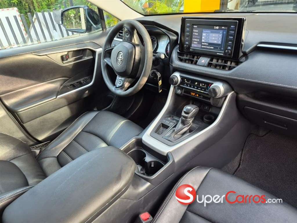 2021 Toyota RAV4 LE — foto 12 / 12
