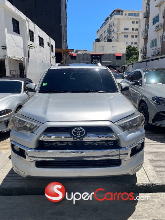 2014 Toyota 4 Runner Limited — foto 2 / 9