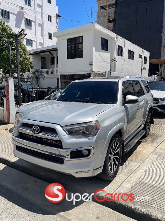 2014 Toyota 4 Runner Limited — foto 3 / 9