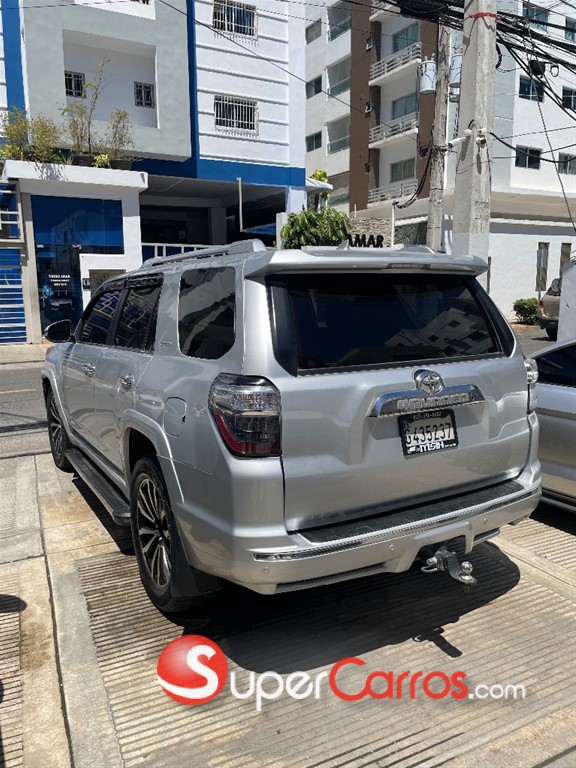 2014 Toyota 4 Runner Limited — foto 4 / 9