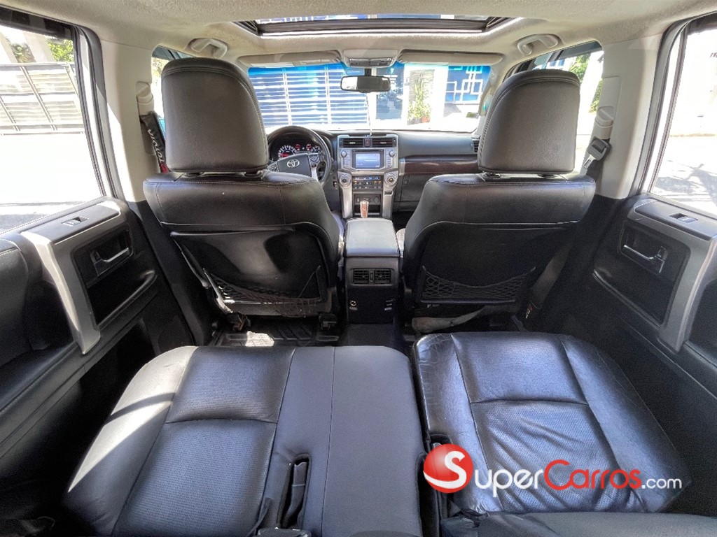2014 Toyota 4 Runner Limited — foto 7 / 9