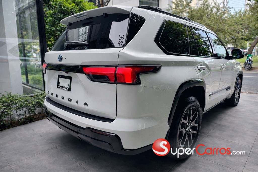 2023 Toyota Sequoia Platinium — foto 11 / 11
