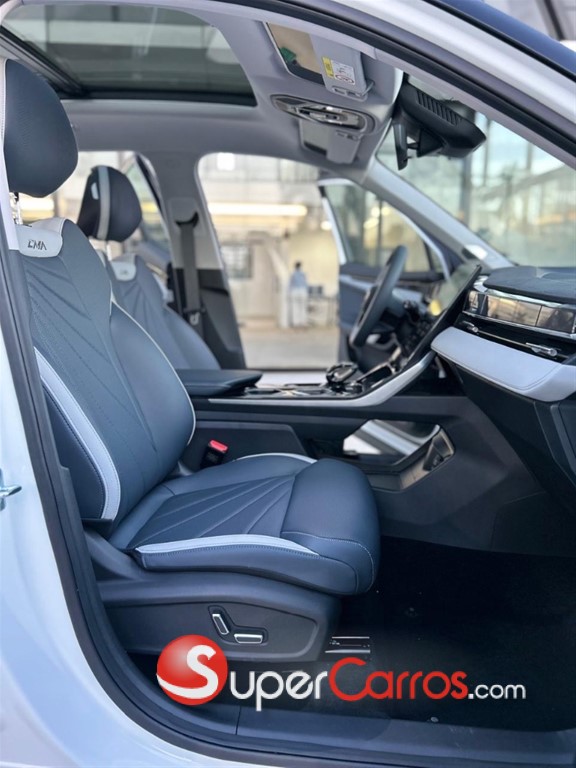 2027 Geely Starray GF — foto 10 / 12