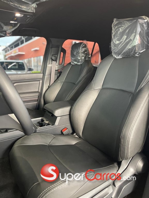 2026 Toyota 4 Runner SR5 — foto 6 / 12
