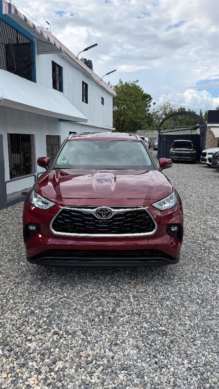 2021 Toyota Highlander XLE — foto 6 / 11