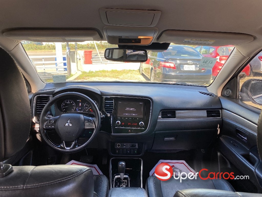 2020 Mitsubishi Motors Outlander SEL — foto 8 / 8