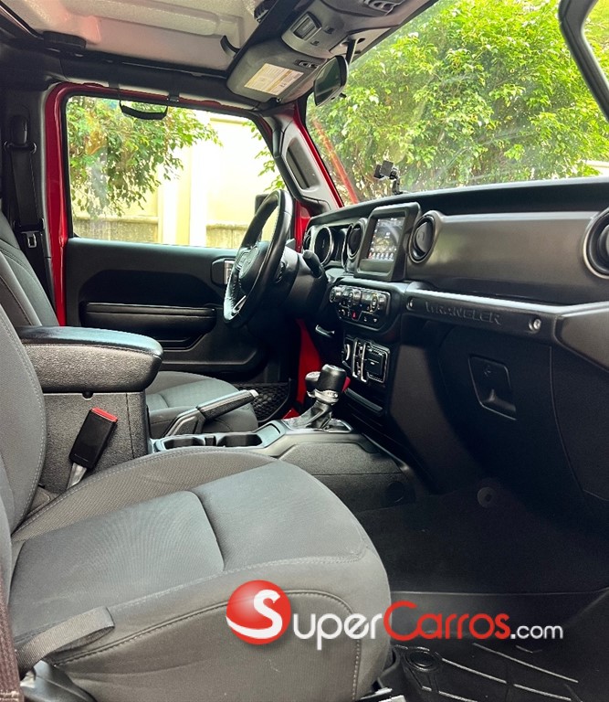 2021 Jeep Wrangler Unlimited Sport — foto 4 / 12