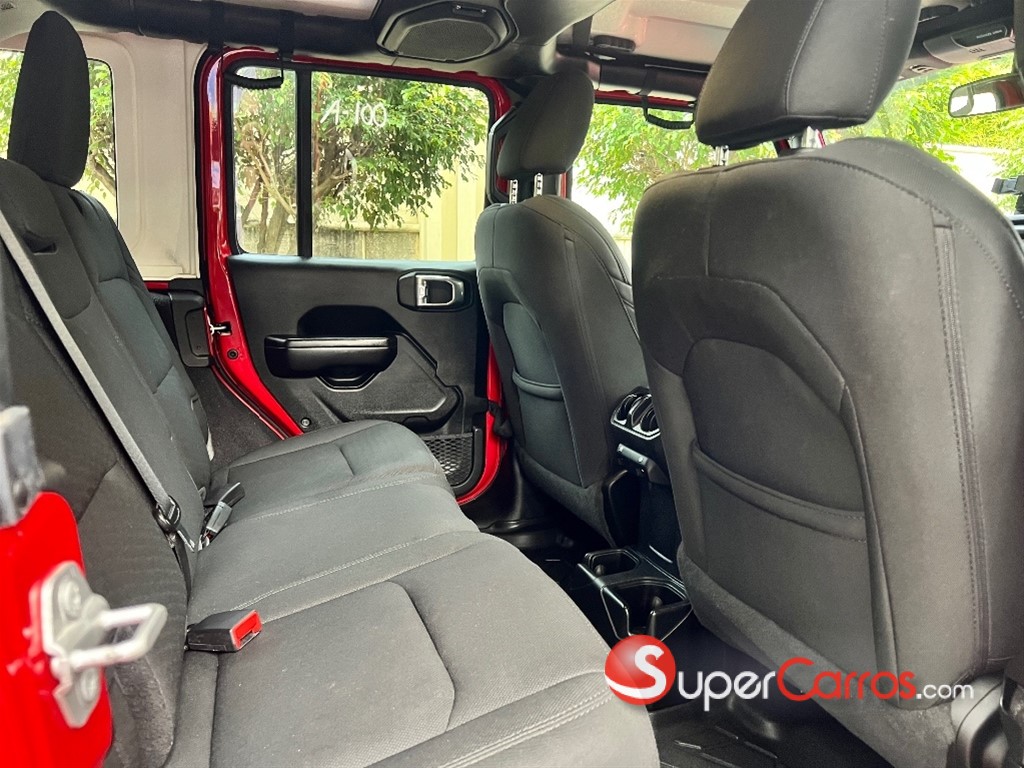 2021 Jeep Wrangler Unlimited Sport — foto 5 / 12