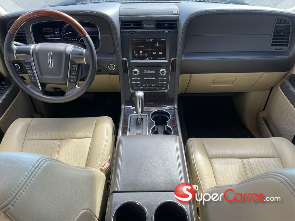 2015 Lincoln Navigator — foto 6 / 9