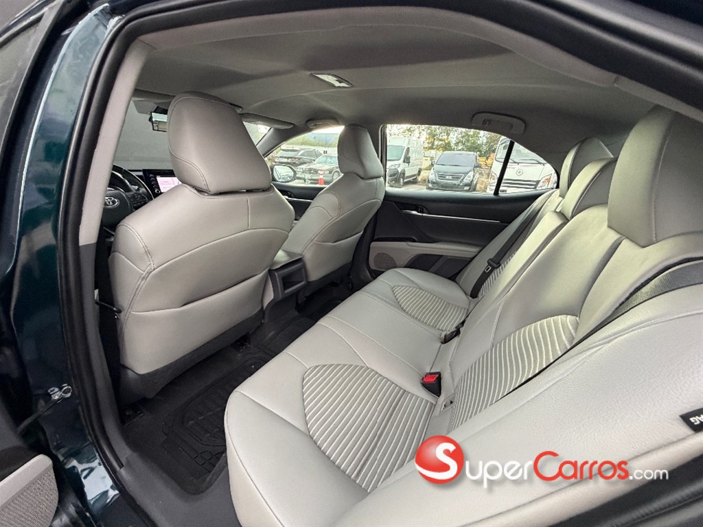 2021 Toyota Camry SE — foto 7 / 8