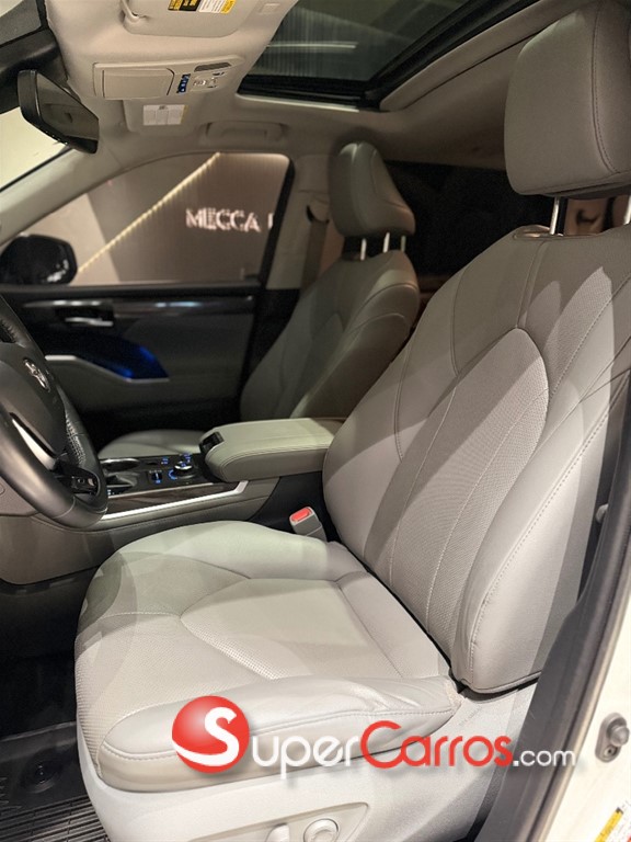 2020 Toyota Highlander Limited — foto 9 / 12