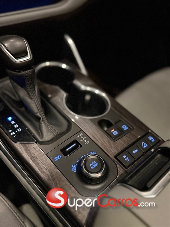 2020 Toyota Highlander Limited — foto 10 / 12