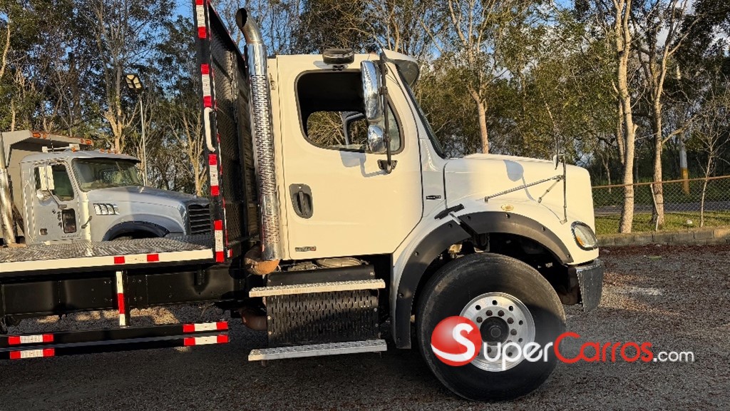 2012 Freightliner Camion — foto 3 / 8