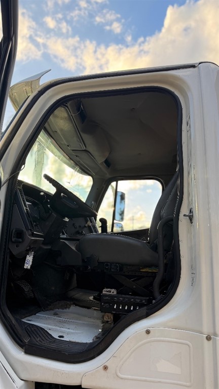 2012 Freightliner Camion — foto 8 / 8