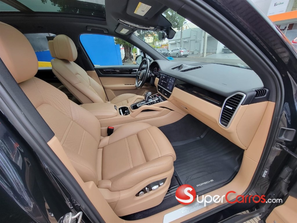 2020 Porsche Cayenne — foto 7 / 10