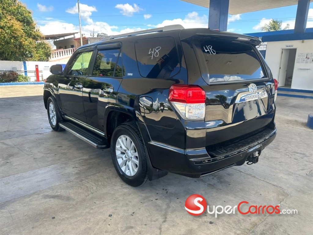 2010 Toyota 4 Runner SR5 Adventure — foto 5 / 5