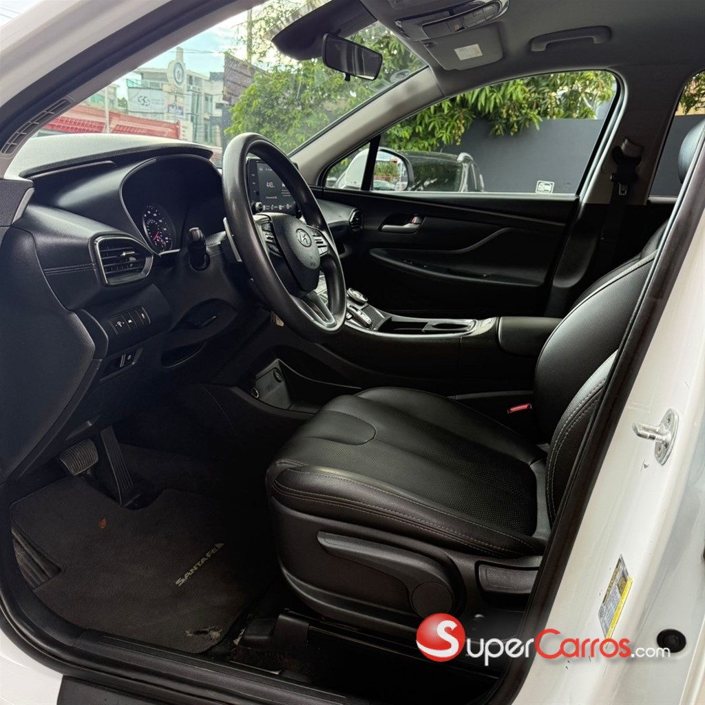 2021 Hyundai Santa Fe SE — foto 7 / 12