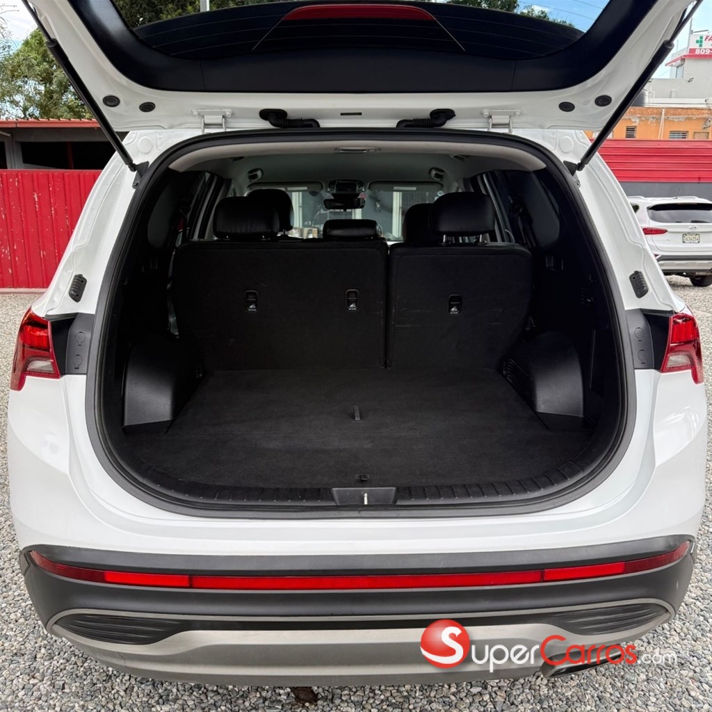 2021 Hyundai Santa Fe SE — foto 11 / 12