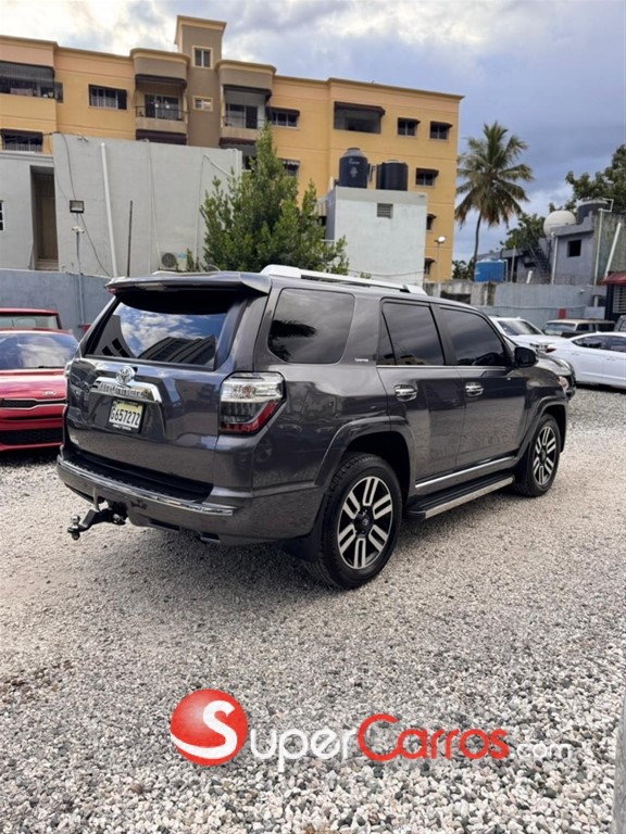 2022 Toyota 4 Runner Limited — foto 5 / 10