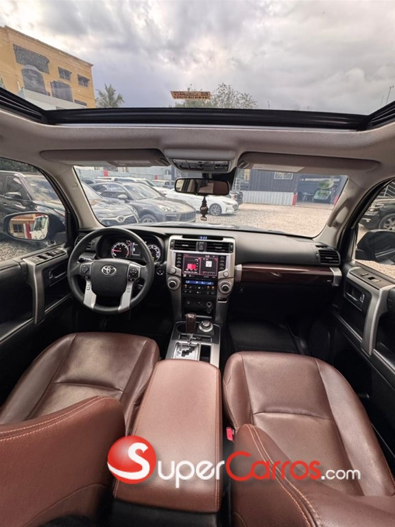 2022 Toyota 4 Runner Limited — foto 8 / 10