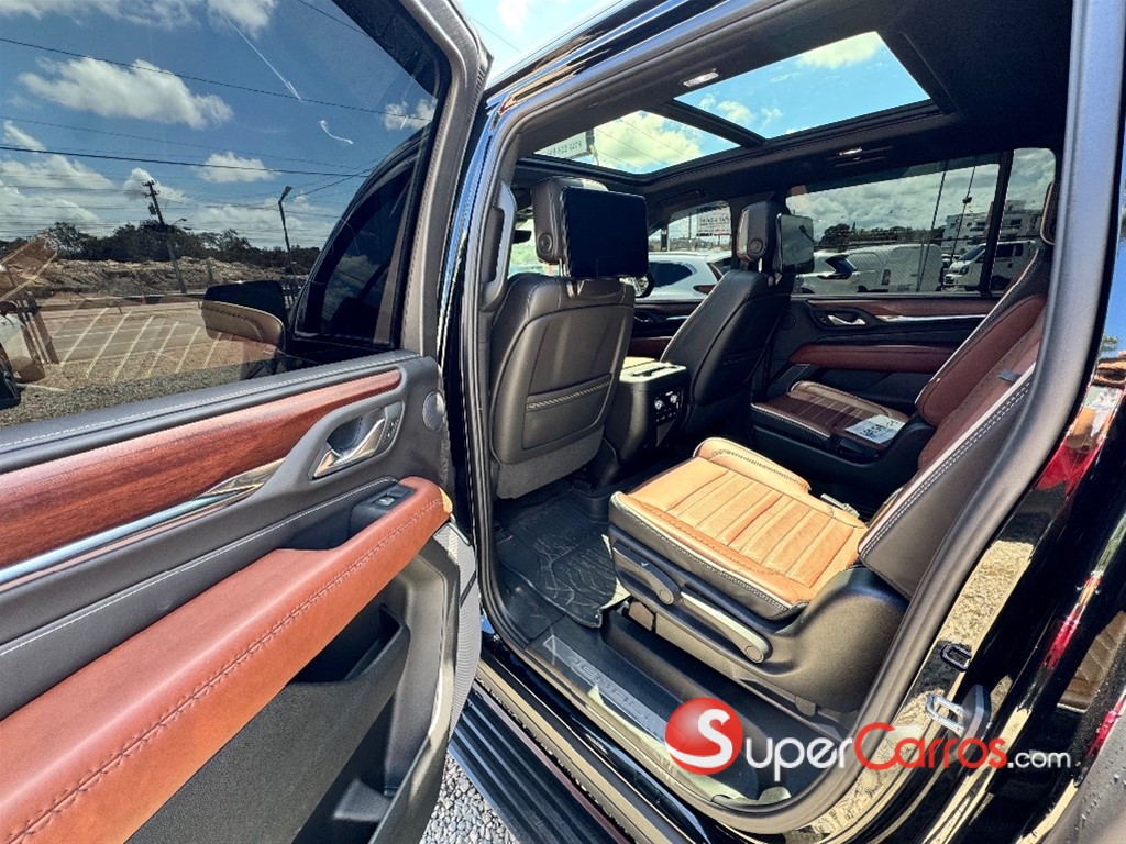2023 GMC Yukon — foto 10 / 12