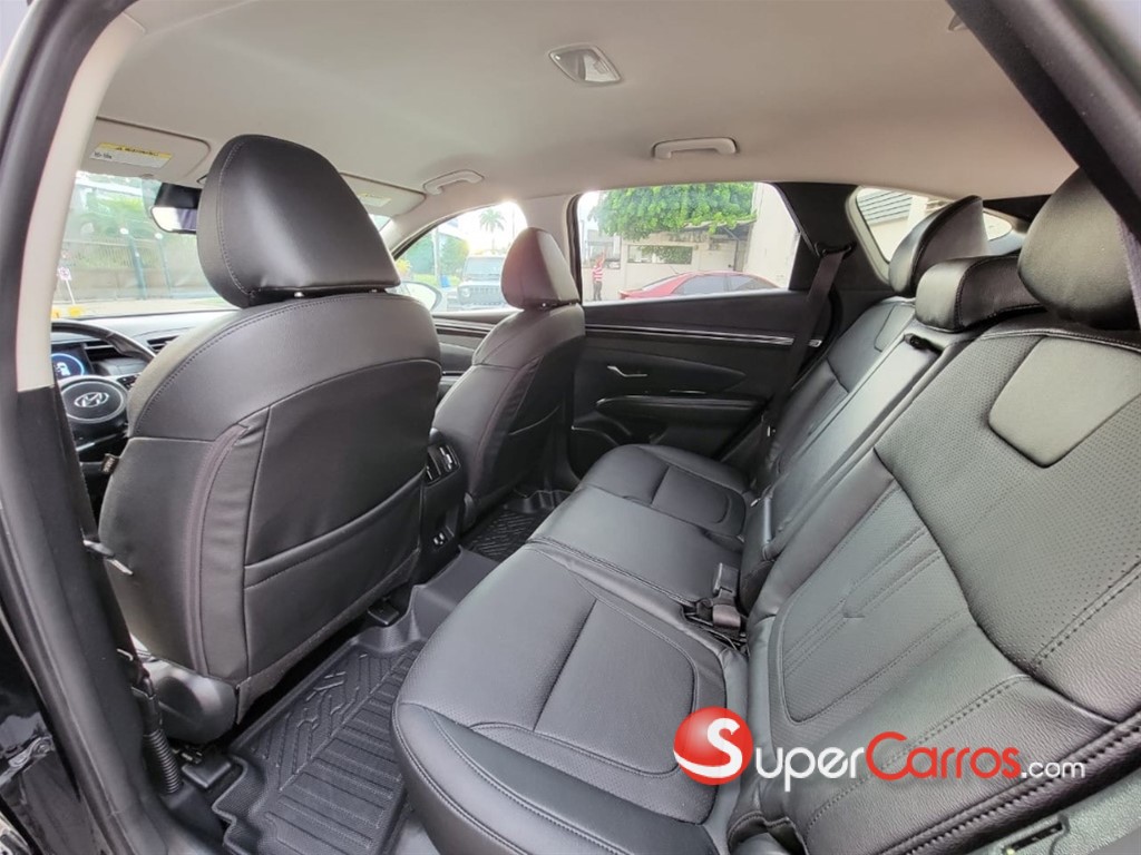 2022 Hyundai Tucson NIGHT — foto 10 / 12