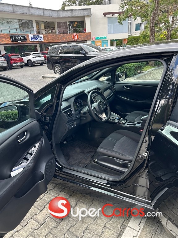 2020 Nissan Leaf SV — foto 6 / 12