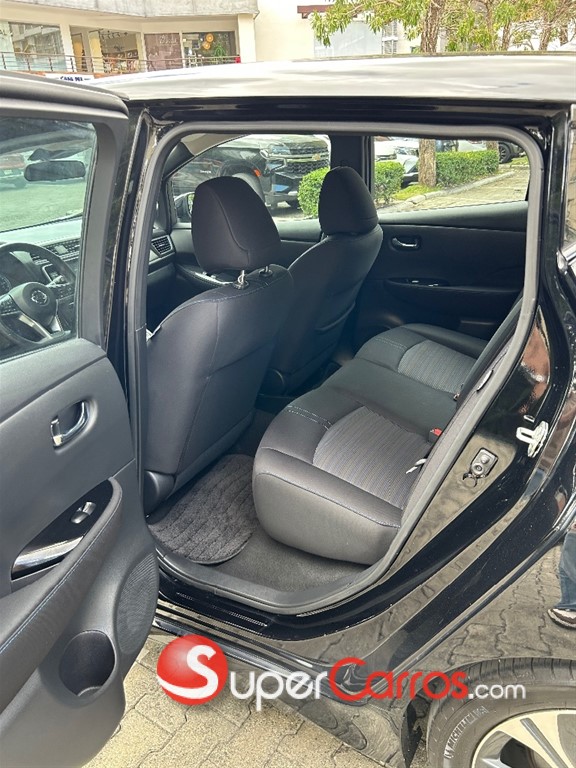 2020 Nissan Leaf SV — foto 7 / 12
