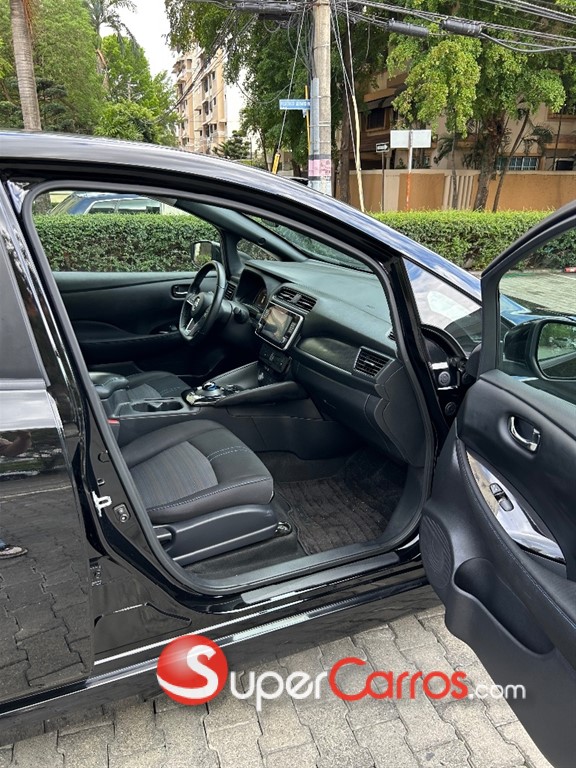 2020 Nissan Leaf SV — foto 10 / 12