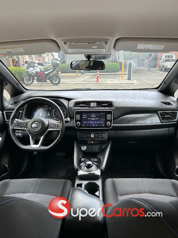 2020 Nissan Leaf SV — foto 11 / 12